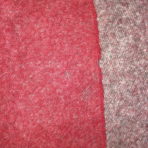 Lauren RALPH LAUREN Wool Red Gray 100% Virgin Lambswool Fringe Logo Italy - Picture 9 of 12